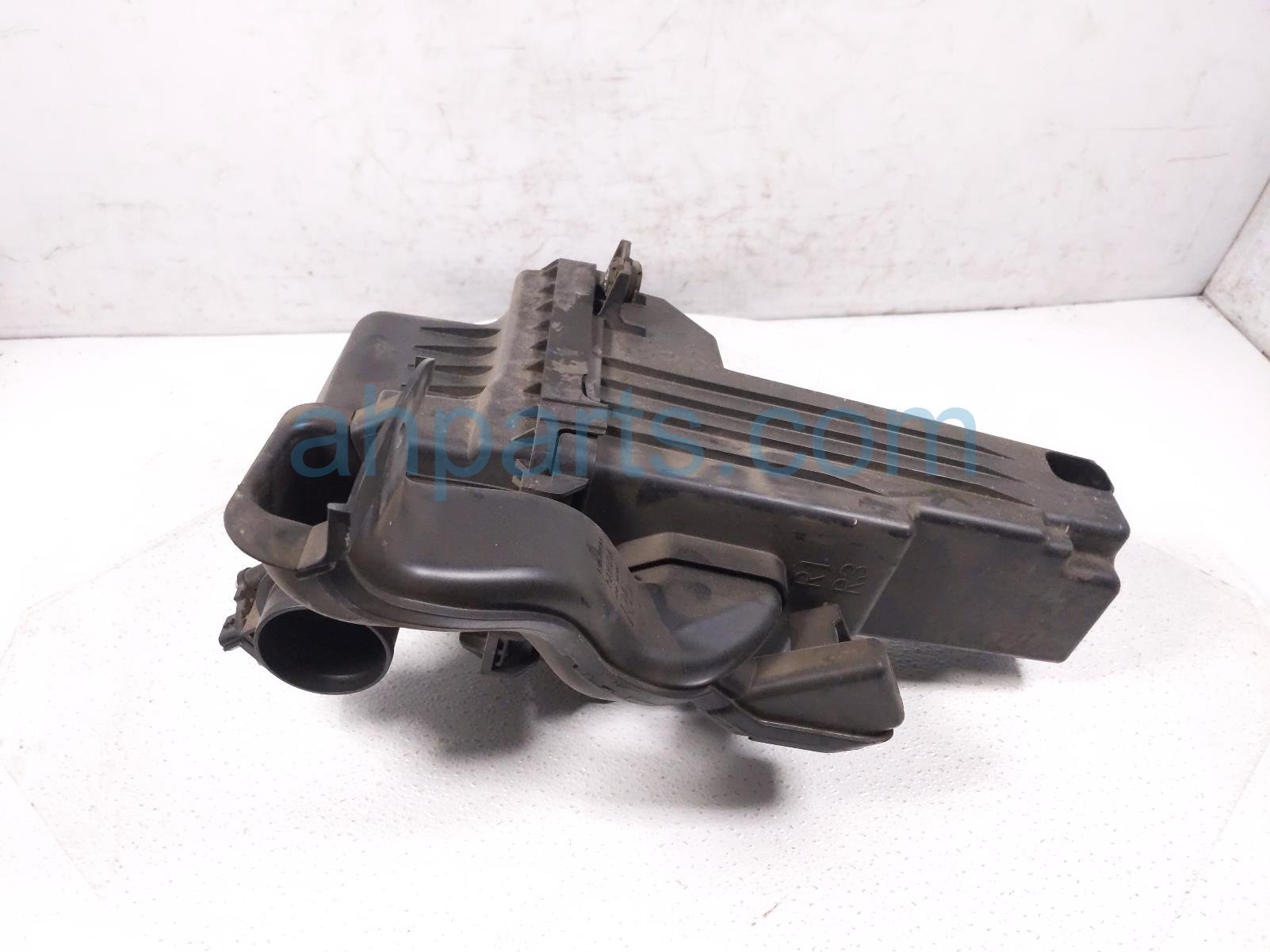 $85 Nissan AIR CLEANER INTAKE BOX $85 Nissan AIR CLEANER INTAKE BOX