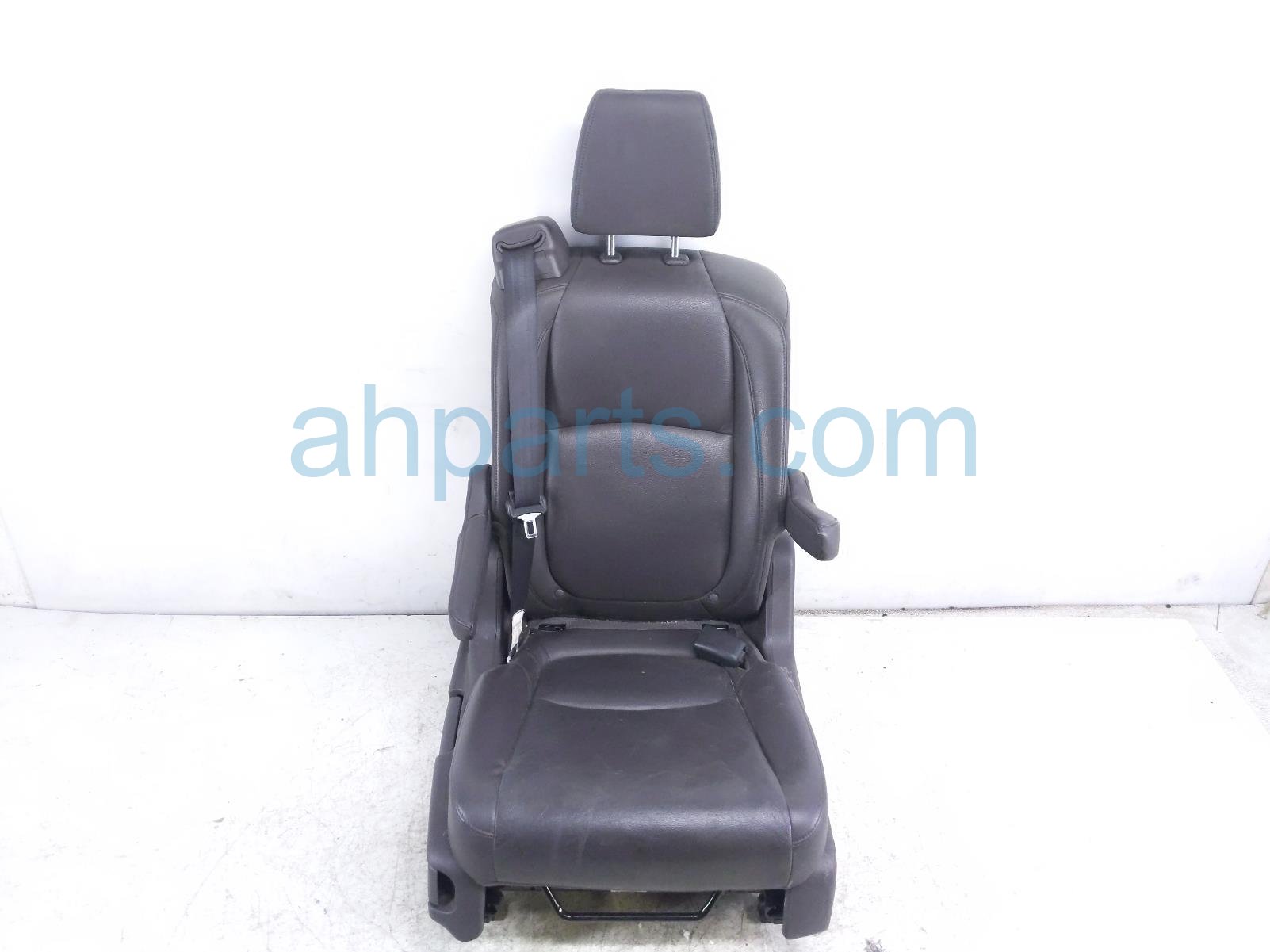 $199 Honda 2ND ROW RH SEAT - BROWN LEATHER * $199 Honda 2ND ROW RH SEAT - BROWN LEATHER *