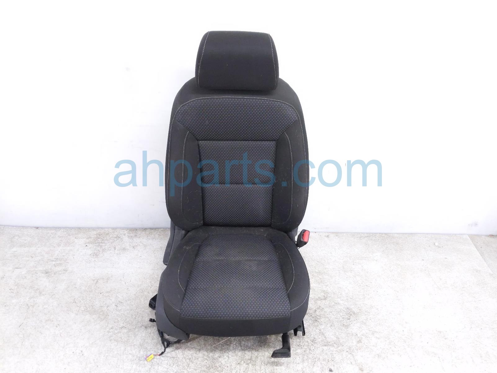 $295 GMC FR/RH SEAT W/AIRBAG - BLACK CLOTH $295 GMC FR/RH SEAT W/AIRBAG - BLACK CLOTH