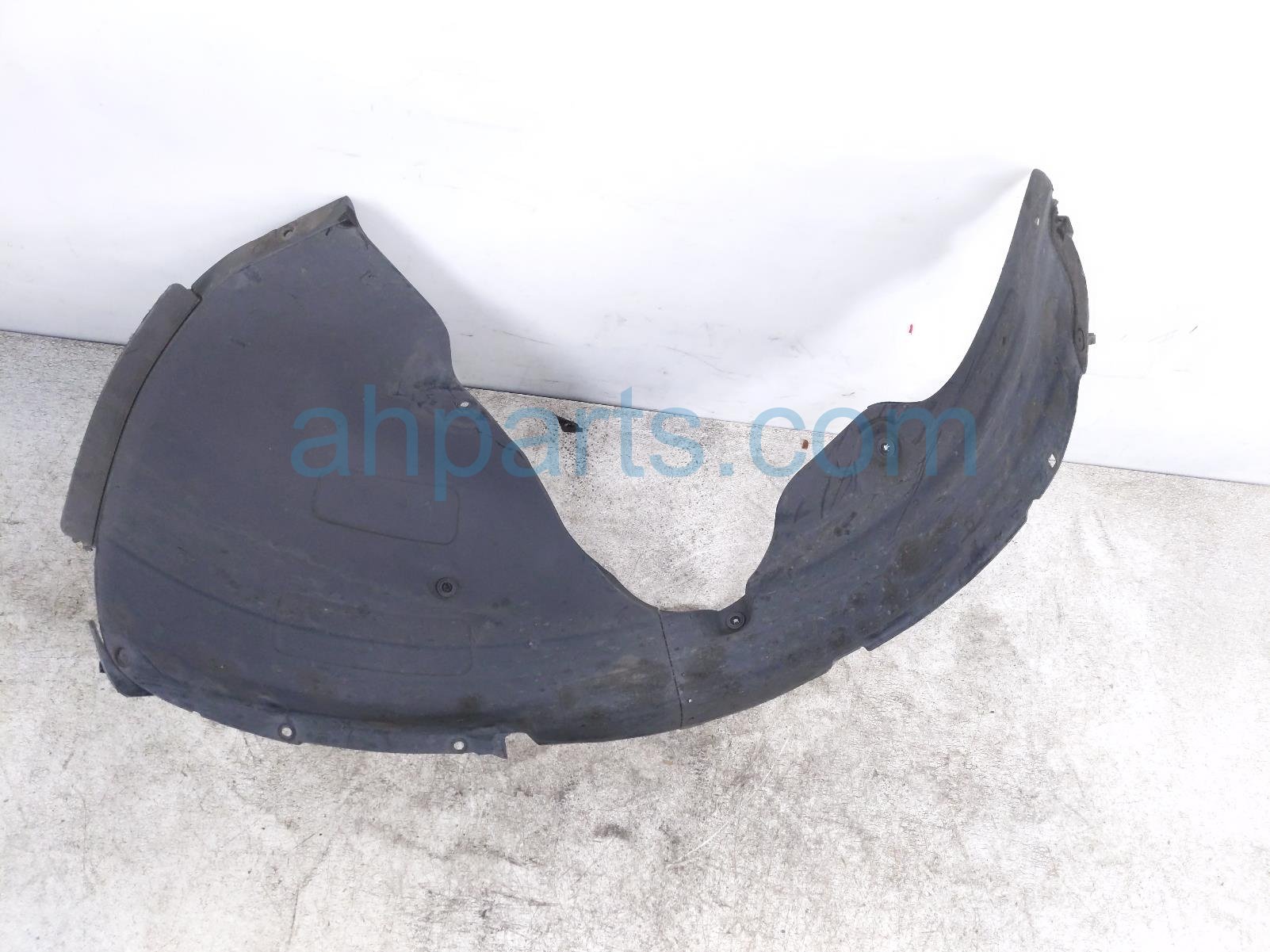 $25 Kia FR/RH INNER FENDER LINER $25 Kia FR/RH INNER FENDER LINER