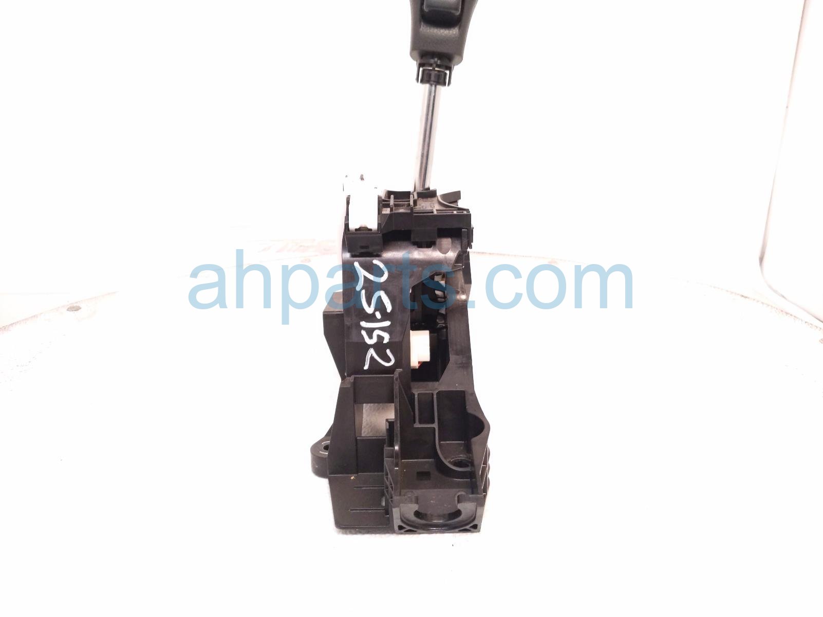 $70 Toyota A/T FLOOR SHIFTER W/KNOB - 2.5L FWD $70 Toyota A/T FLOOR SHIFTER W/KNOB - 2.5L FWD