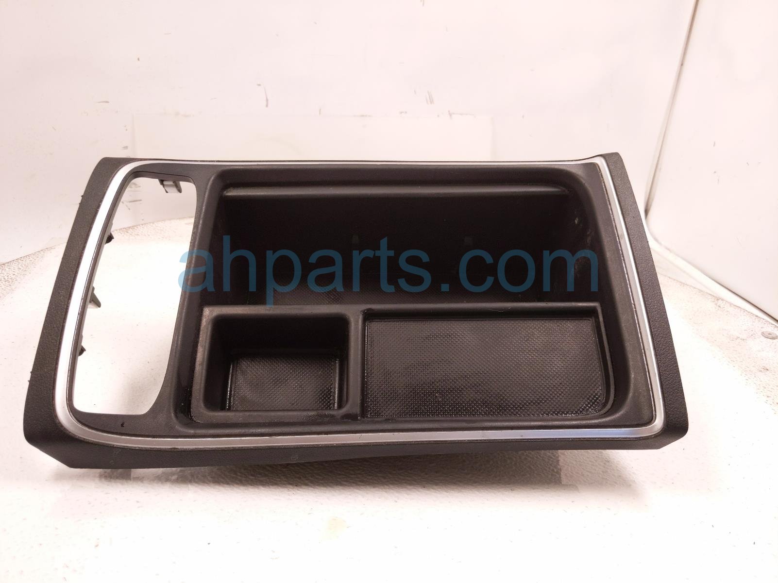 $75 Honda CENTER CONSOLE CUP HOLDER TRIM $75 Honda CENTER CONSOLE CUP HOLDER TRIM