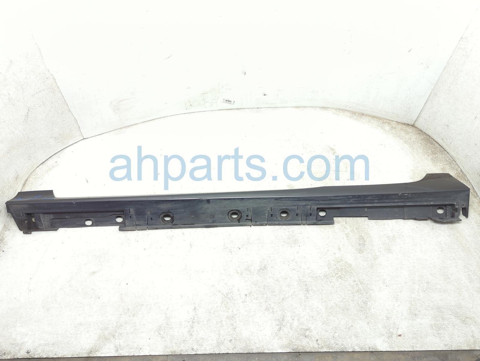 $225 Toyota LH SIDE SKIRT / MOLDING- GREY PRIME*