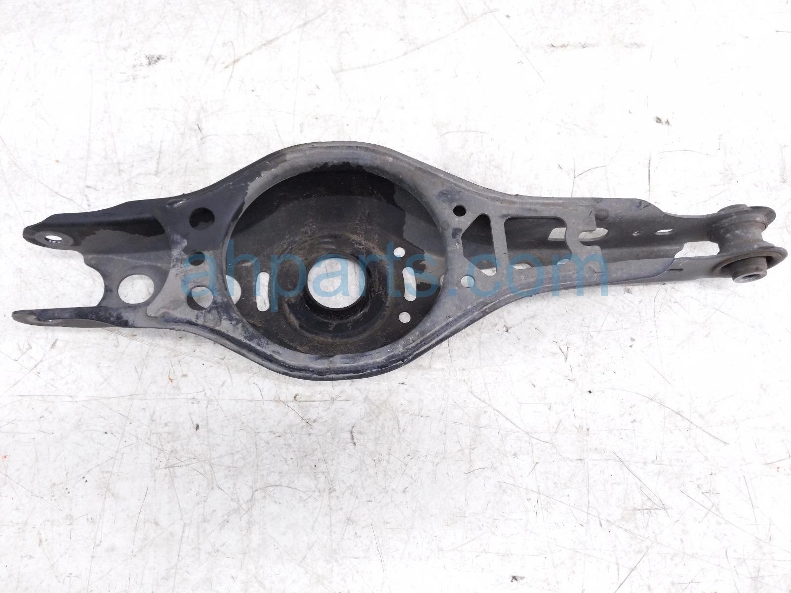 $39 Toyota RR/LH SPRING SEAT CONTROL ARM