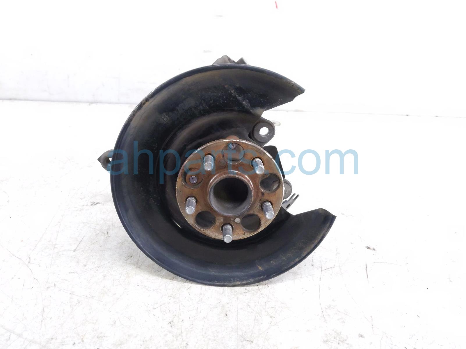 $175 Toyota RR/RH SPINDLE KNUCKLE HUB $175 Toyota RR/RH SPINDLE KNUCKLE HUB