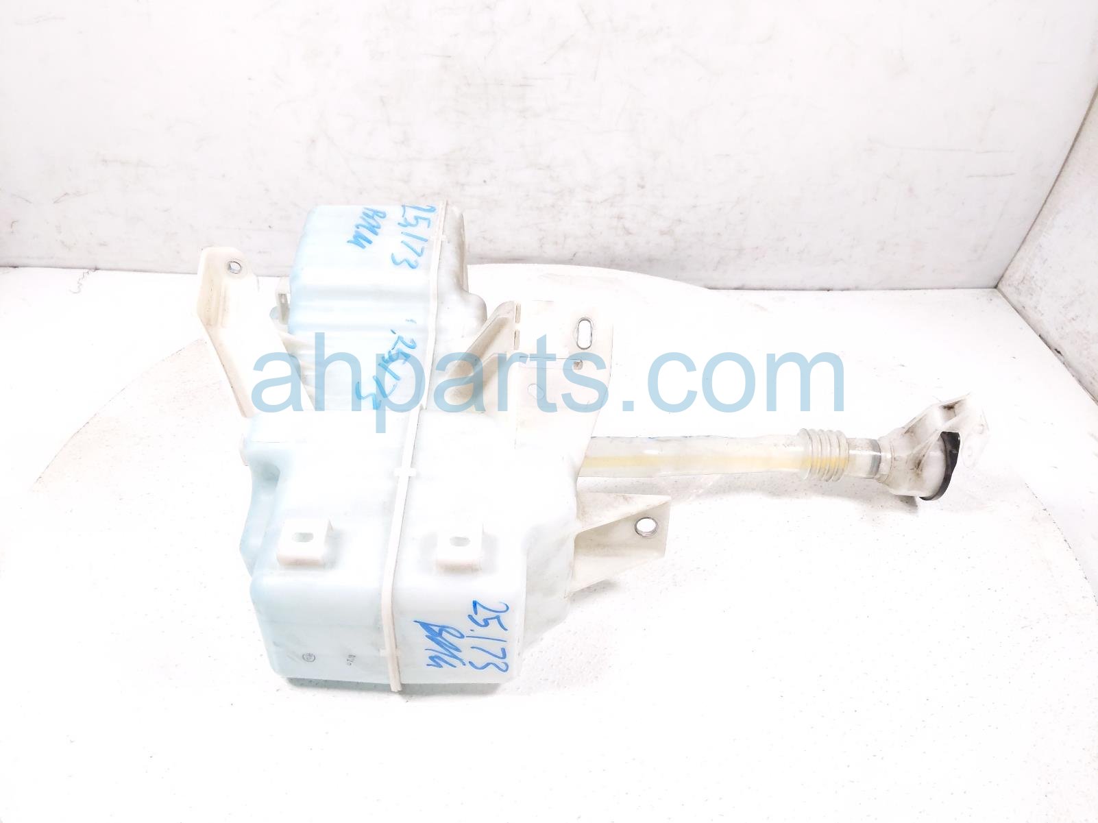 $115 Toyota WINDSHIELD WASHER RESERVOIR TANK $115 Toyota WINDSHIELD WASHER RESERVOIR TANK