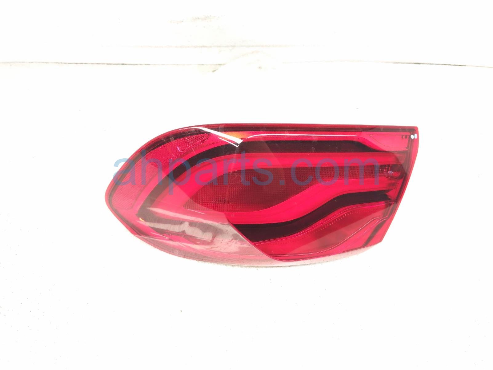 $235 BMW RH TAIL LAMP (ON BODY) * $235 BMW RH TAIL LAMP (ON BODY) *