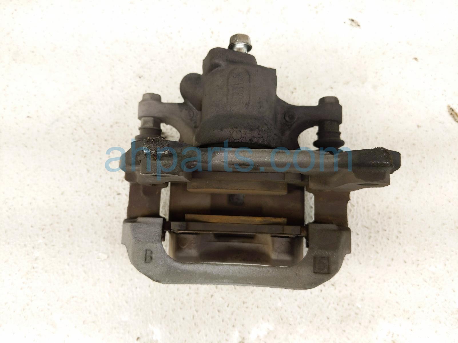 Lexus CORE! RR/LH BRAKE CALIPER Lexus CORE! RR/LH BRAKE CALIPER