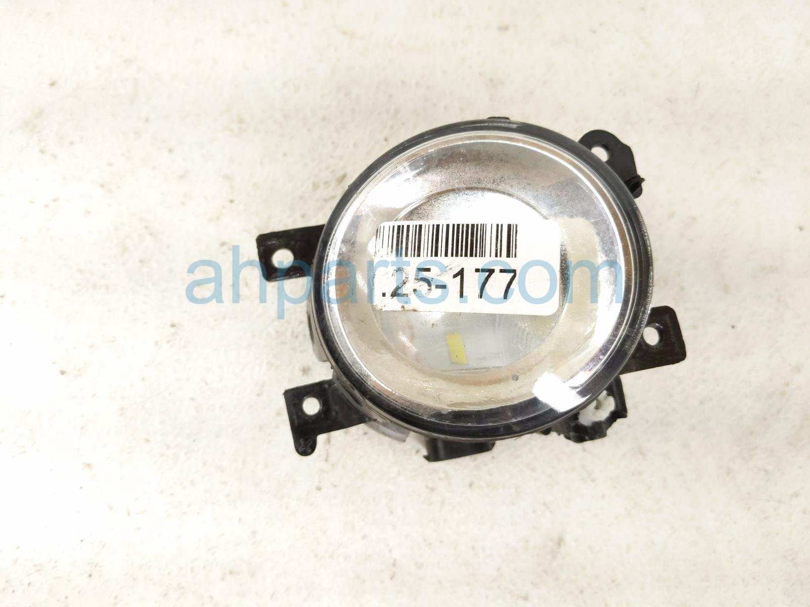 $195 Infiniti RH FOG LAMP / LIGHT *