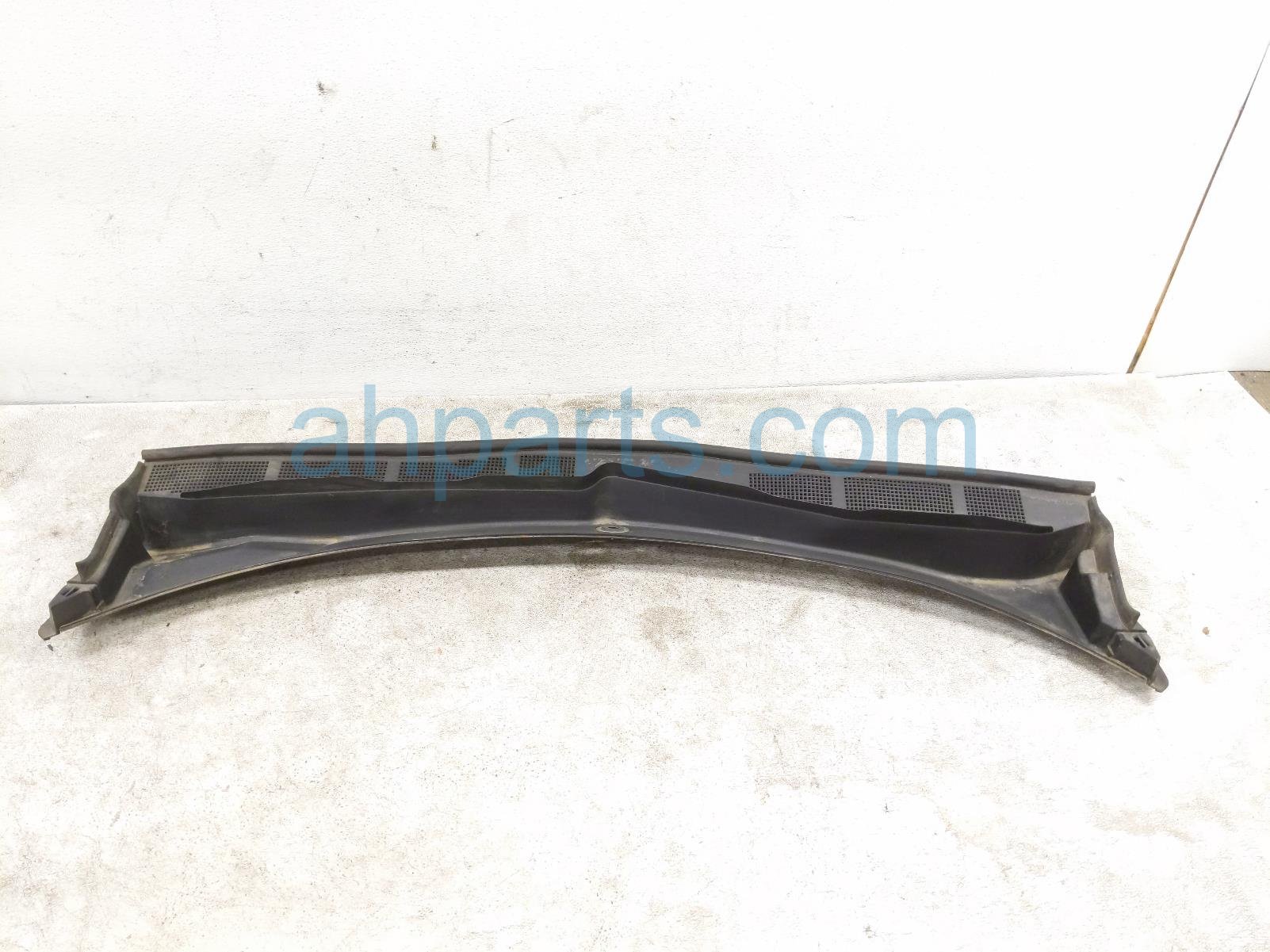 $99 Ford WINDSHIELD COWL PANEL