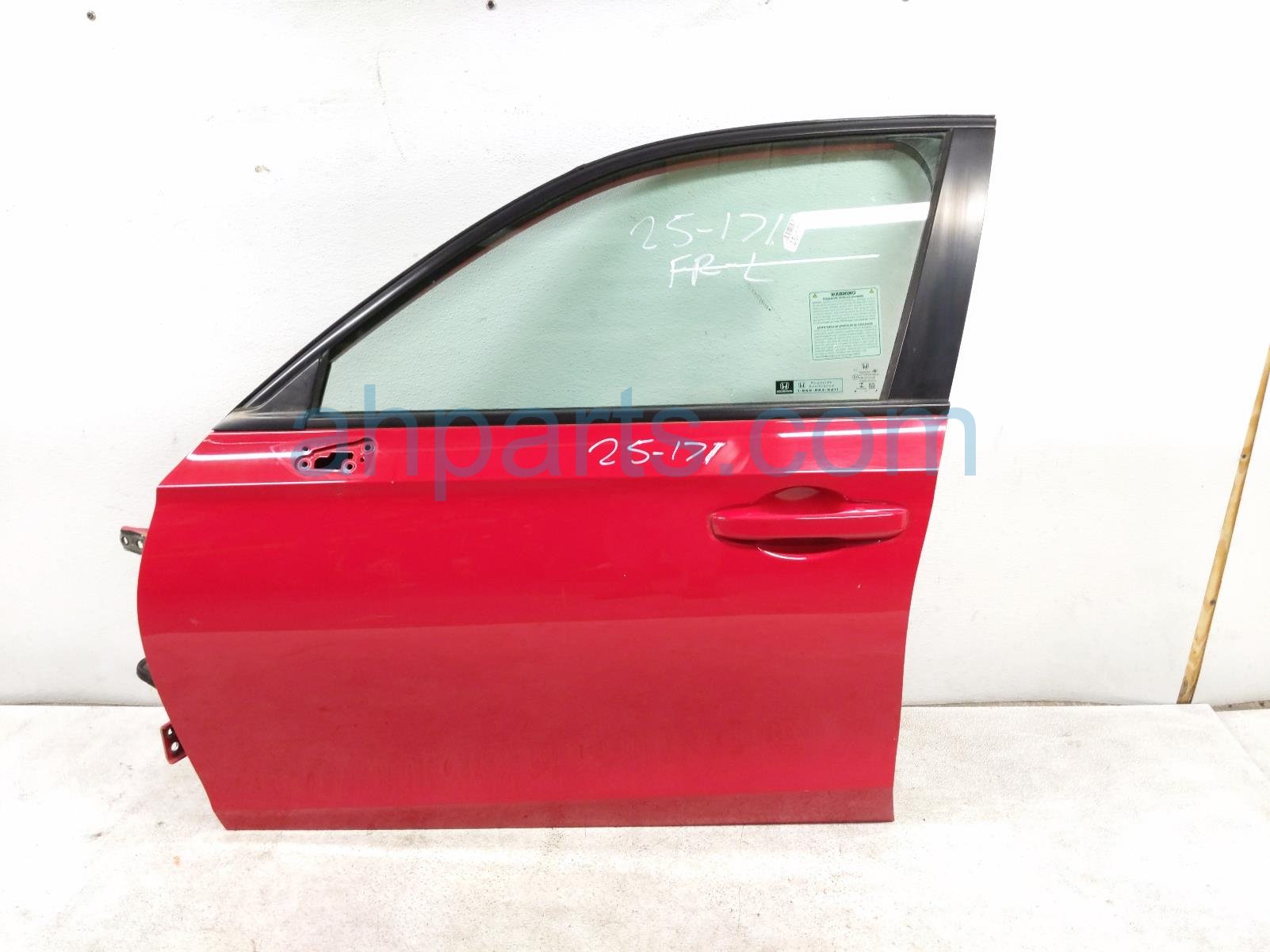 $725 Honda FR/LH DOOR - RED - NO MIRROR/TRIM $725 Honda FR/LH DOOR - RED - NO MIRROR/TRIM
