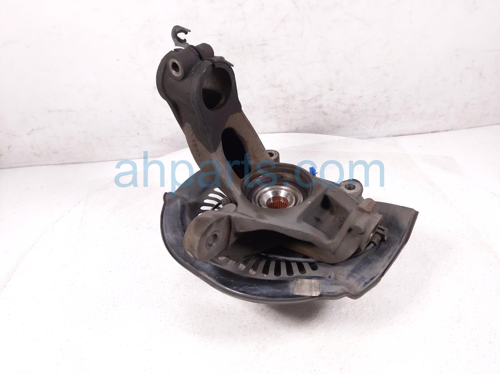 $75 Honda FR/LH SPINDLE KNUCKLE HUB $75 Honda FR/LH SPINDLE KNUCKLE HUB