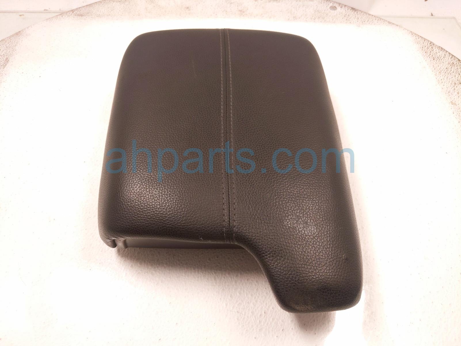 $276 Honda CENTER CONSOLE LID - BLACK $276 Honda CENTER CONSOLE LID - BLACK