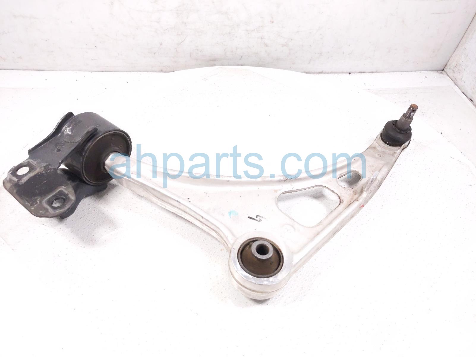 $95 Acura FR/LH LOWER CONTROL ARM $95 Acura FR/LH LOWER CONTROL ARM