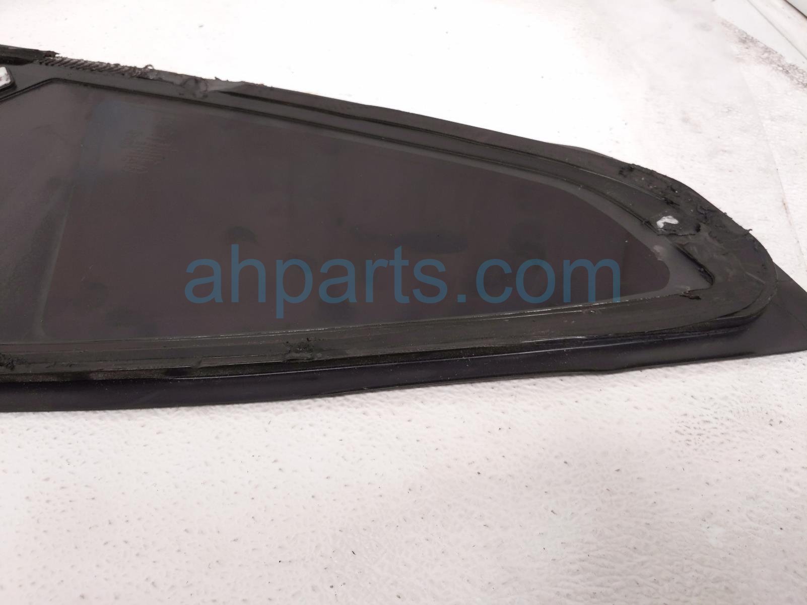$99 Ford LH QUARTER WINDOW GLASS $99 Ford LH QUARTER WINDOW GLASS