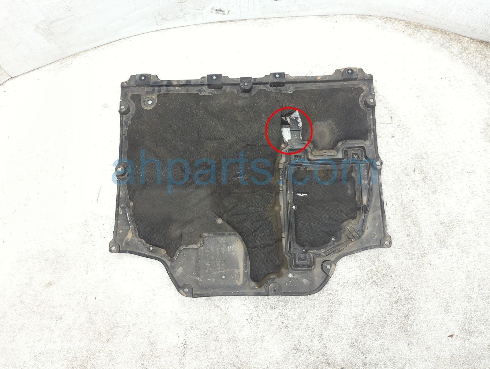 $75 Toyota UNDER BODY COVER SPLASH SHIELD * $75 Toyota UNDER BODY COVER SPLASH SHIELD *