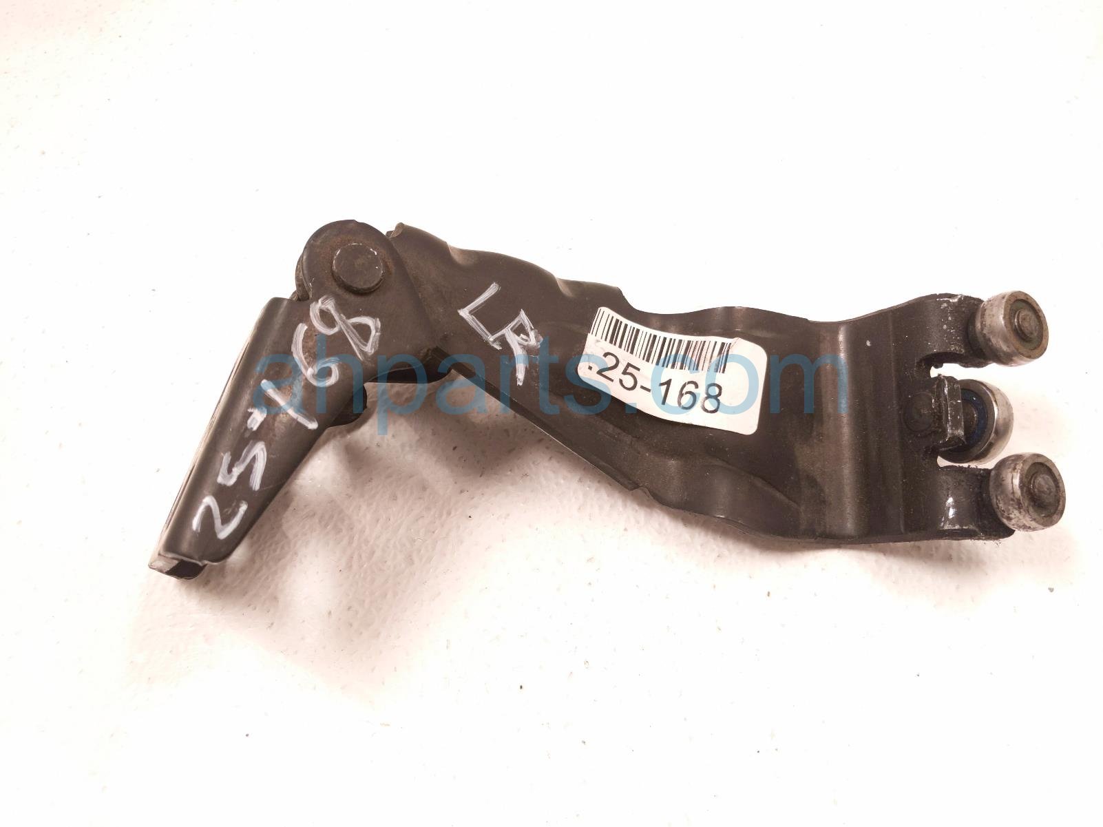 $35 Honda LH CENTER DOOR SLIDING ROLLER HINGE $35 Honda LH CENTER DOOR SLIDING ROLLER HINGE