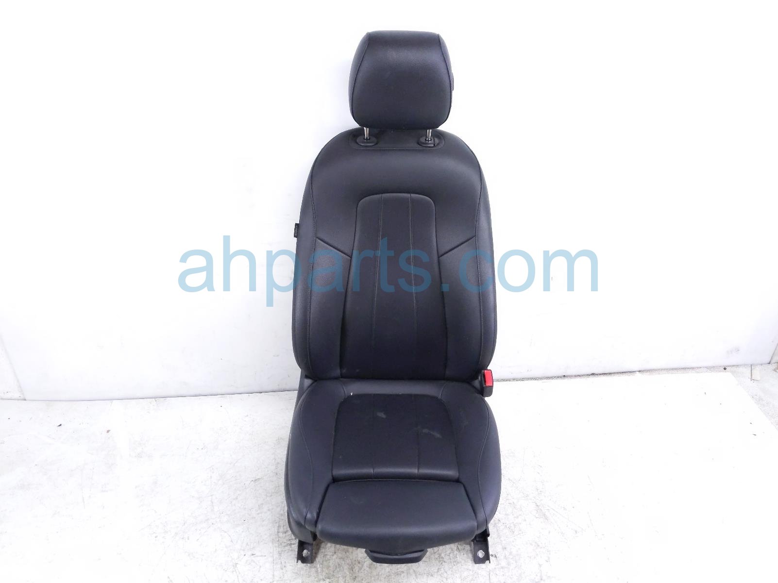 $275 Mercedes FR/RH SEAT - BLACK - W/ AIRBAG $275 Mercedes FR/RH SEAT - BLACK - W/ AIRBAG