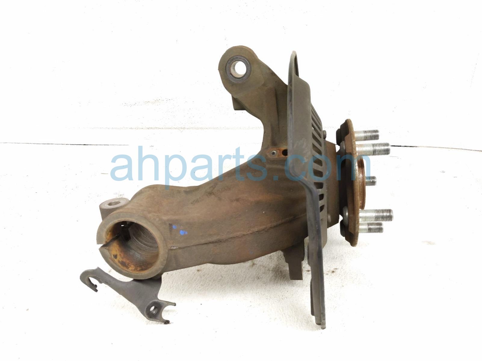 $75 Honda FR/LH SPINDLE KNUCKLE HUB $75 Honda FR/LH SPINDLE KNUCKLE HUB