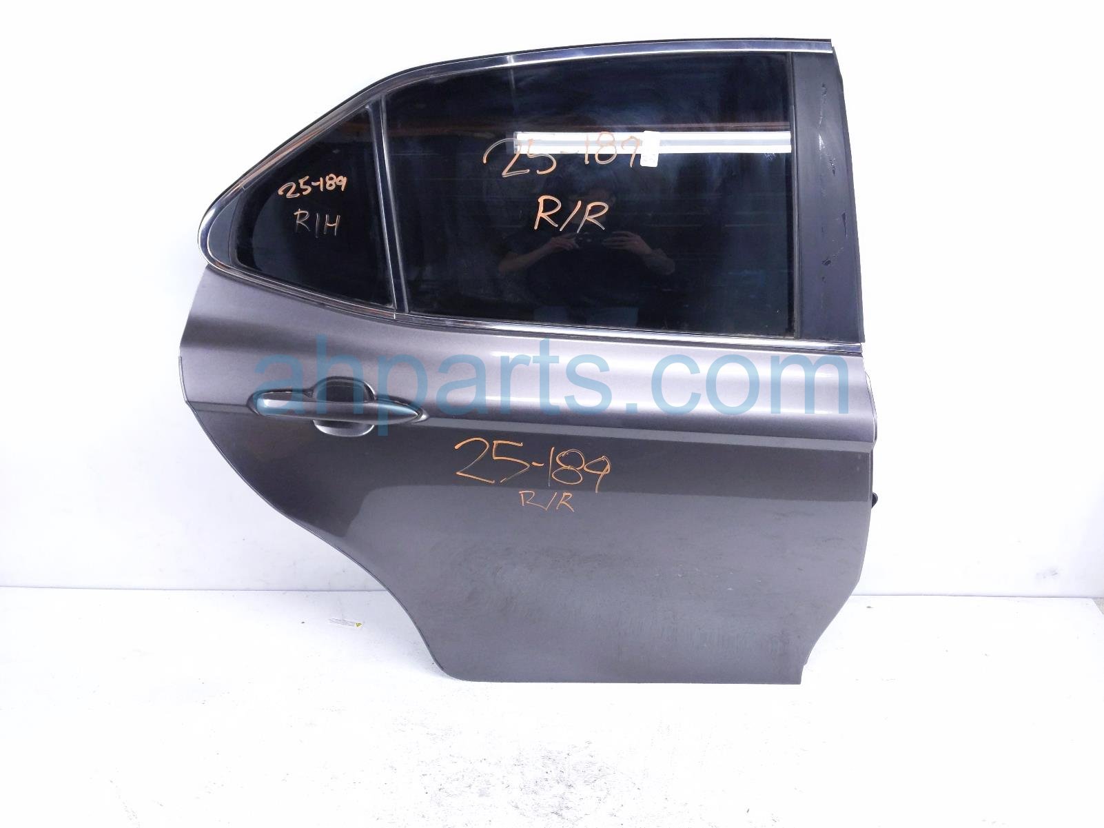 $745 Toyota RR/RH DOOR - GREY - NO INSIDE TRIM $745 Toyota RR/RH DOOR - GREY - NO INSIDE TRIM