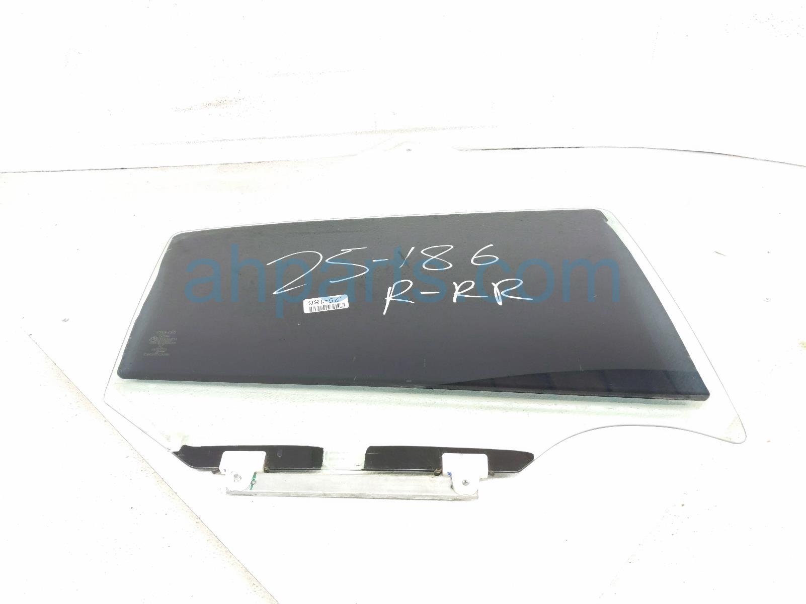 $95 Nissan RR/RH DOOR GLASS WINDOW* $95 Nissan RR/RH DOOR GLASS WINDOW*