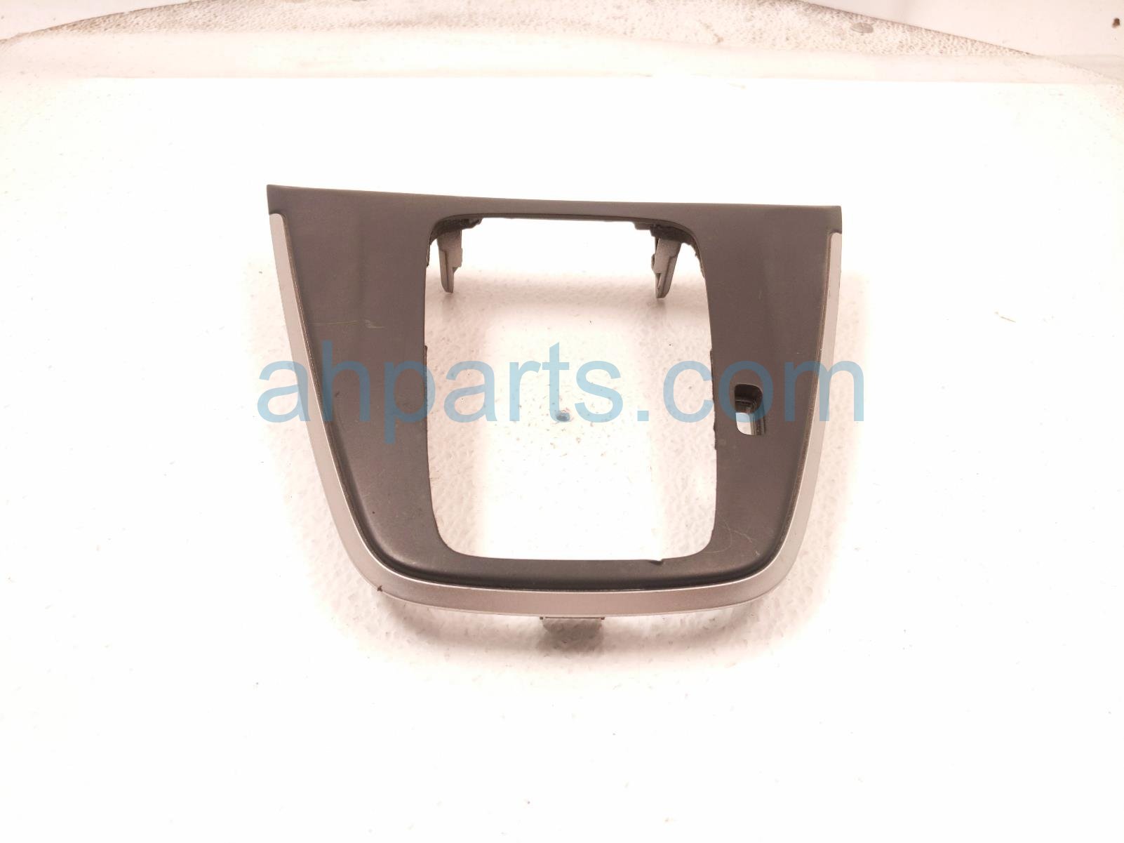 $75 Honda CONSOLE SHIFTER BEZEL PANEL / TRIM $75 Honda CONSOLE SHIFTER BEZEL PANEL / TRIM