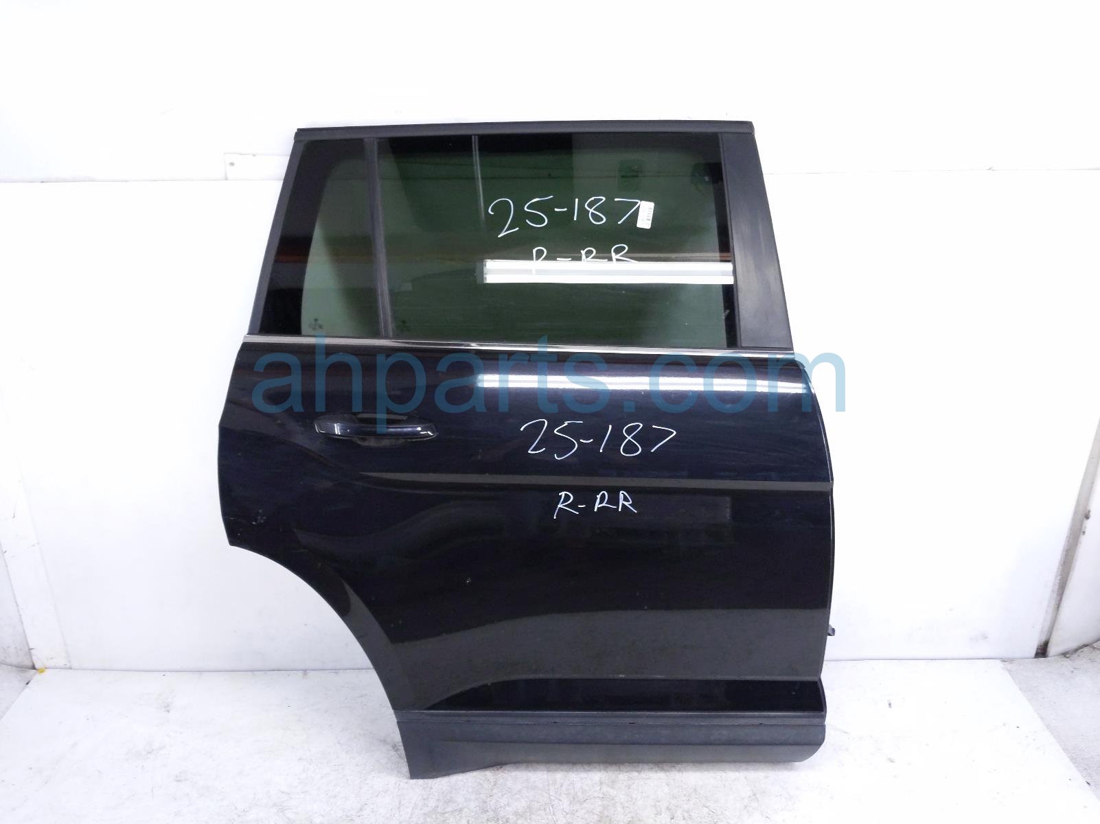 $950 Volkswagen RR/RH DOOR - BLACK - NO INSIDE TRIM* $950 Volkswagen RR/RH DOOR - BLACK - NO INSIDE TRIM*