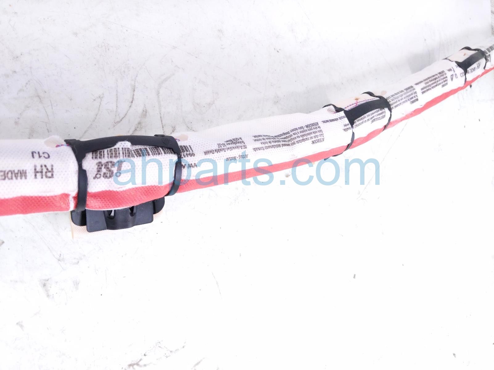 $270 Volkswagen PASSENGER ROOF CURTAIN AIRBAG $270 Volkswagen PASSENGER ROOF CURTAIN AIRBAG