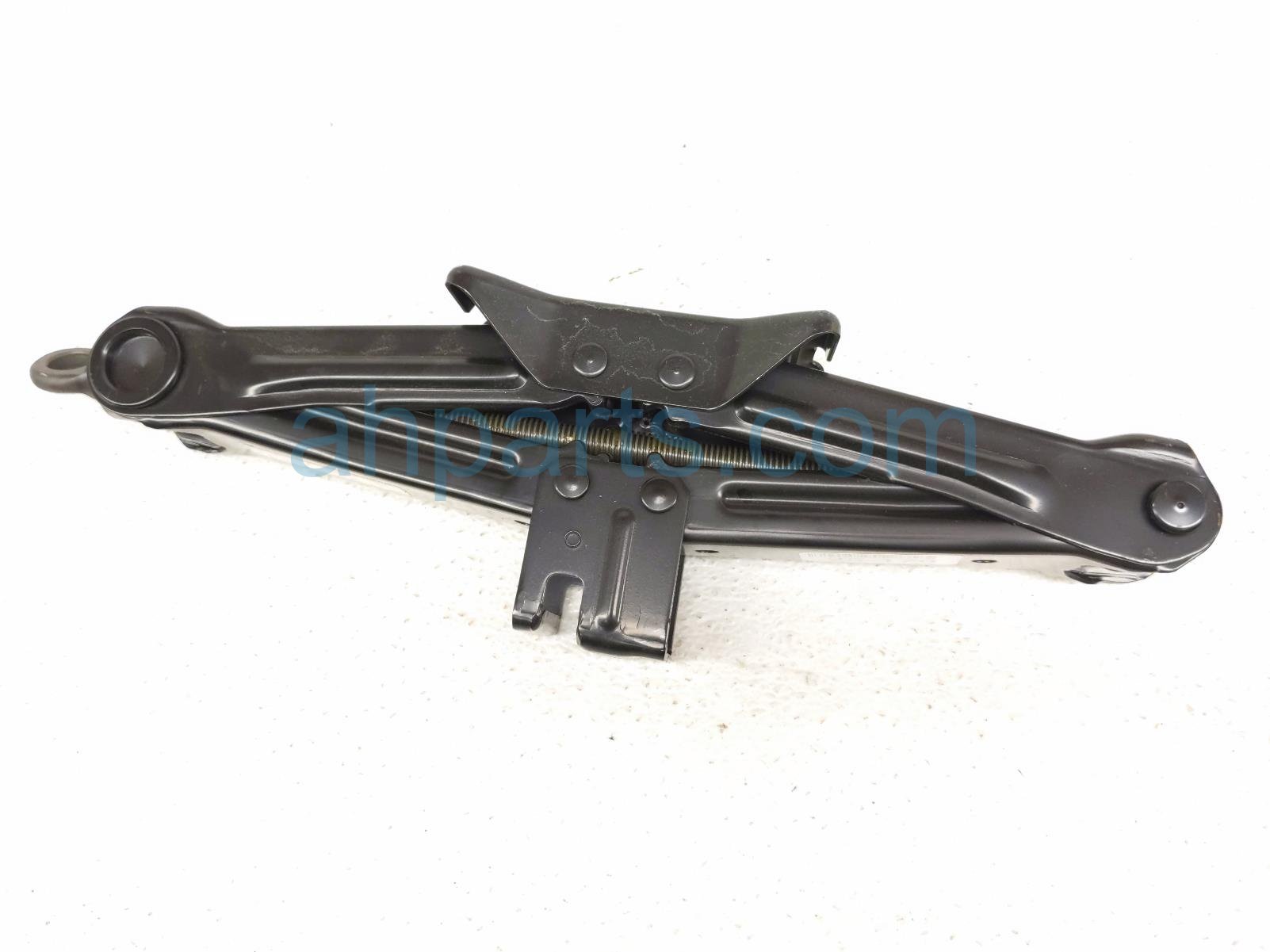 $25 Lexus SCISSOR JACK $25 Lexus SCISSOR JACK