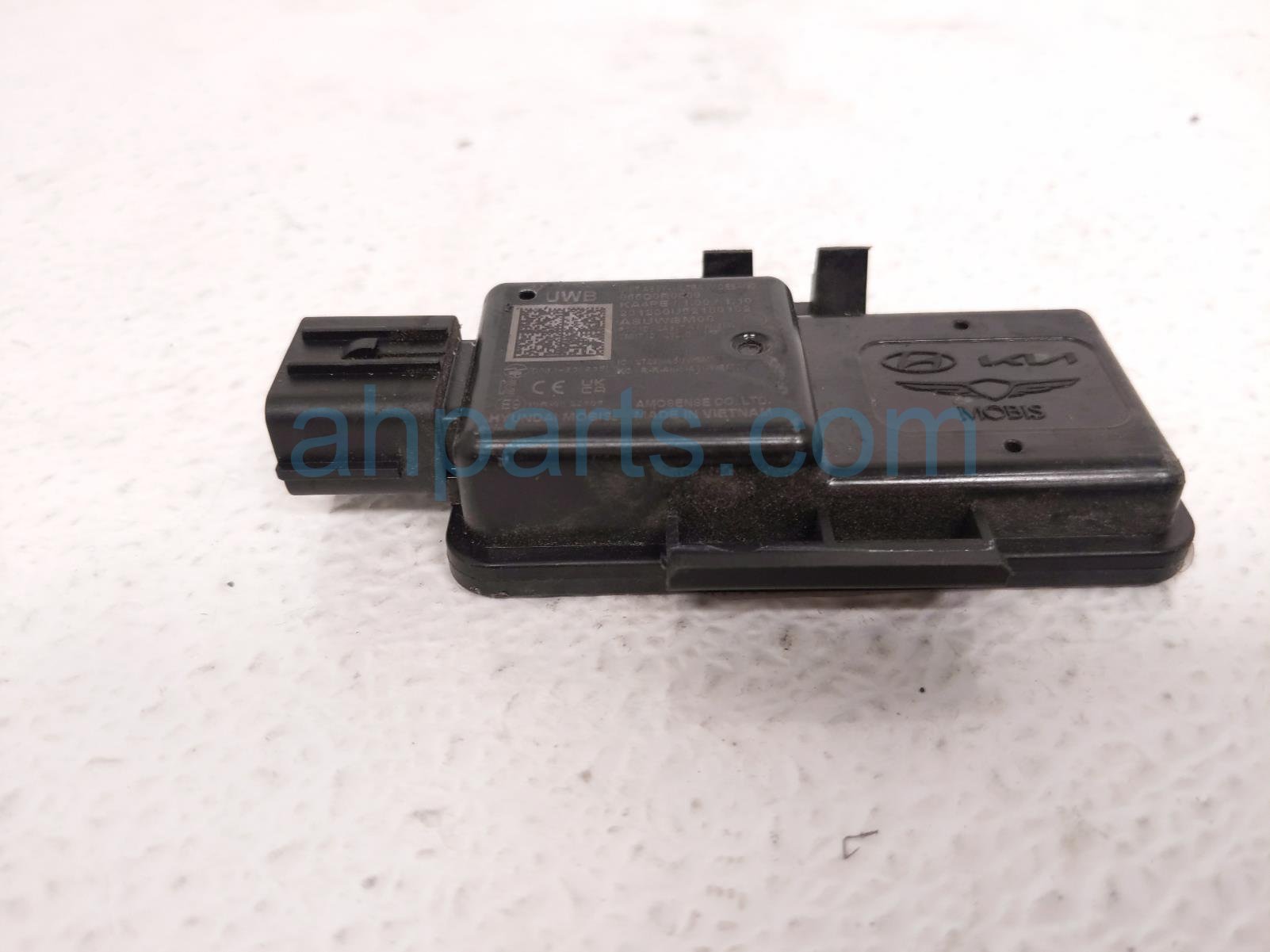 $85 Kia ULTRA WIDE BAND UNIT $85 Kia ULTRA WIDE BAND UNIT