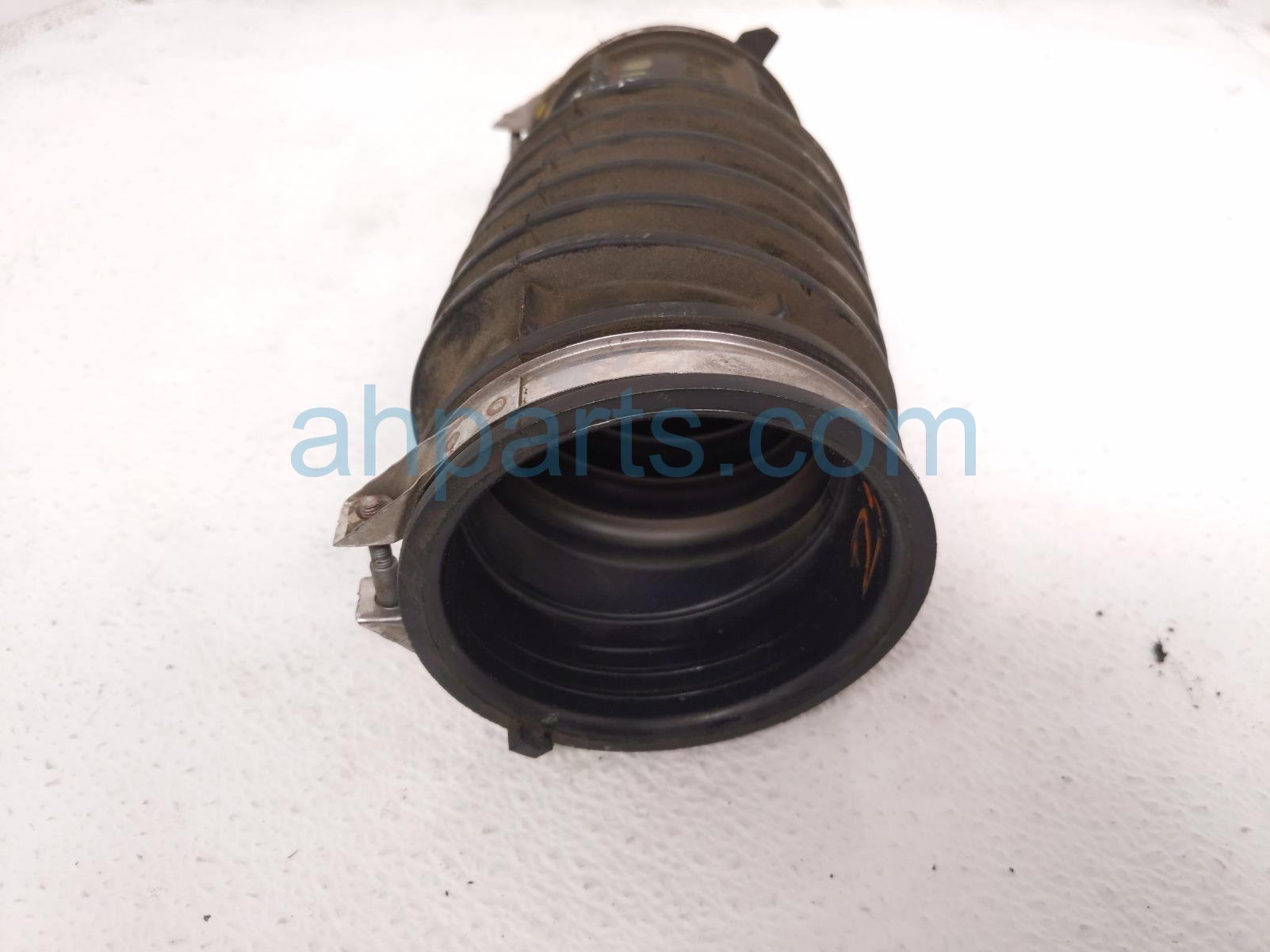$25 Honda AIR CLEANER AIR FLOW TUBE $25 Honda AIR CLEANER AIR FLOW TUBE