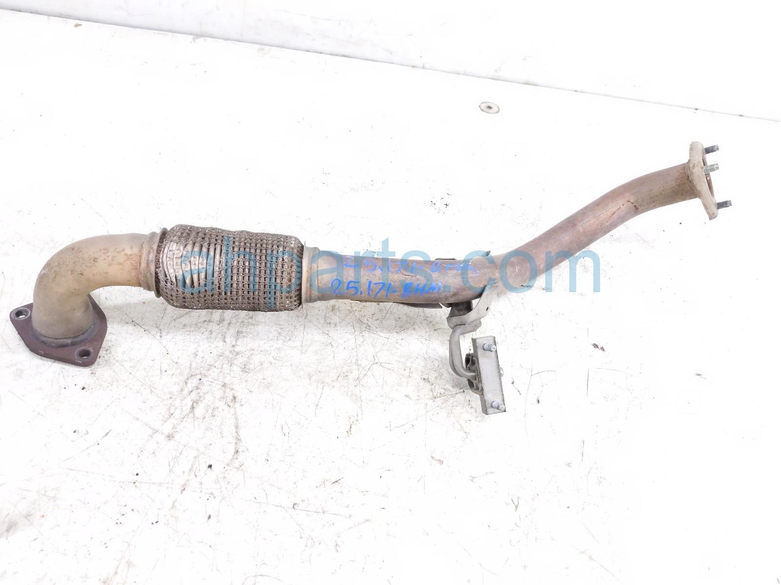 $100 Honda EXHAUST INTERMEDIATE FLEX PIPE * $100 Honda EXHAUST INTERMEDIATE FLEX PIPE *