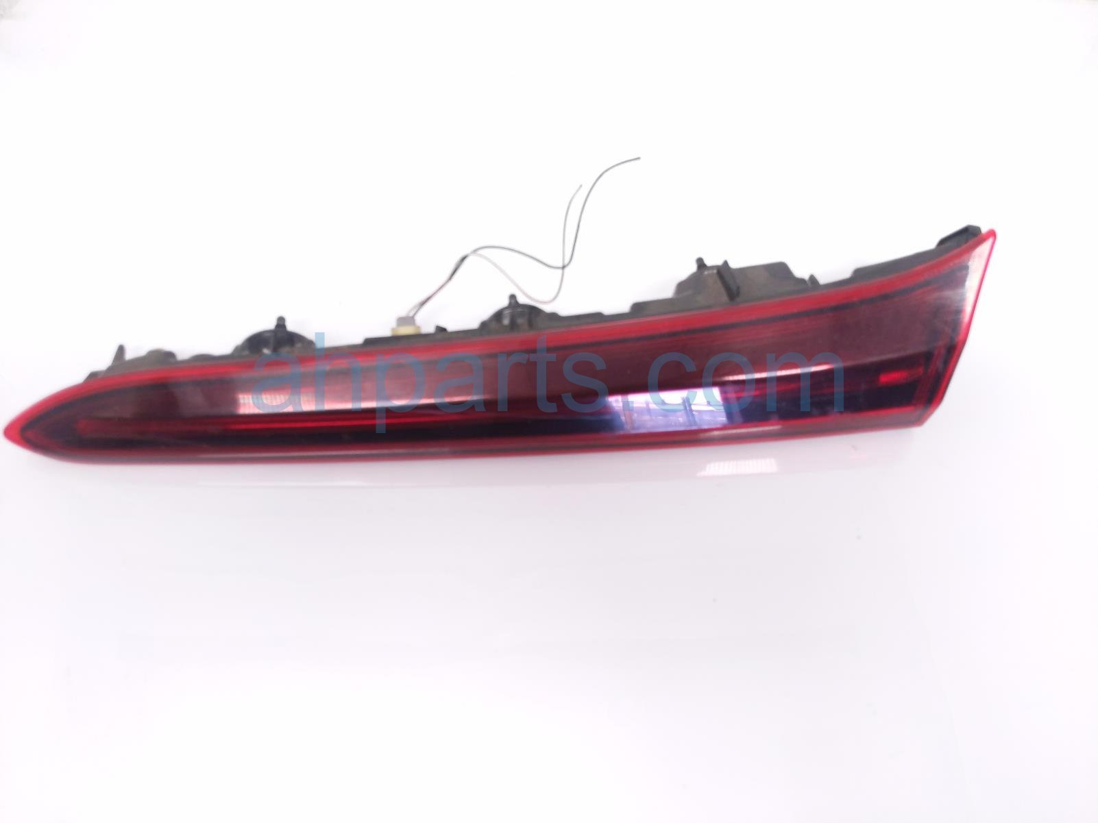 $75 Toyota RH TAIL LAMP / LIGHT - ON TRUNK $75 Toyota RH TAIL LAMP / LIGHT - ON TRUNK