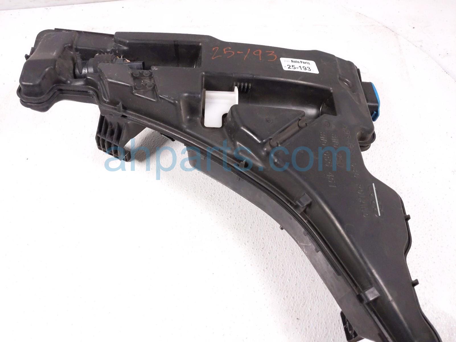 $50 Audi WINDSHIELD WASHER RESERVOIR TANK