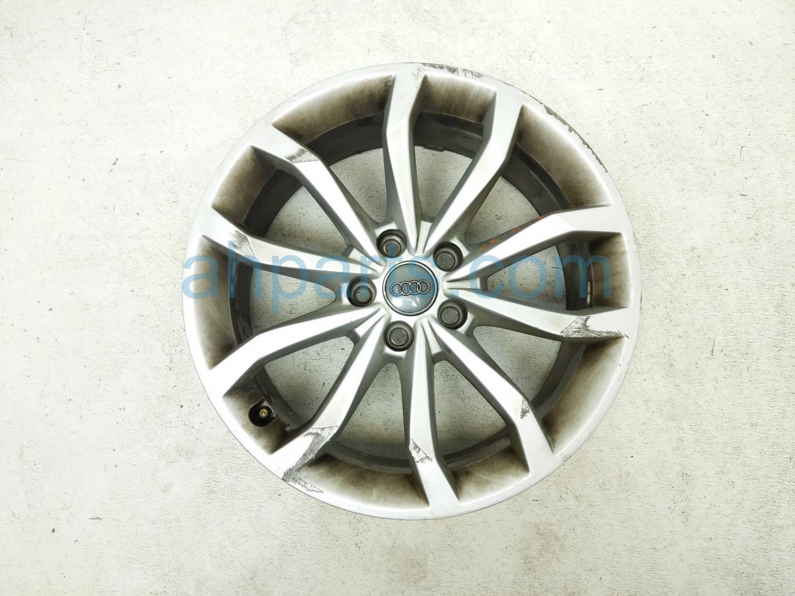 $175 Audi RR/RH WHEEL / RIM - CURB RASH $175 Audi RR/RH WHEEL / RIM - CURB RASH