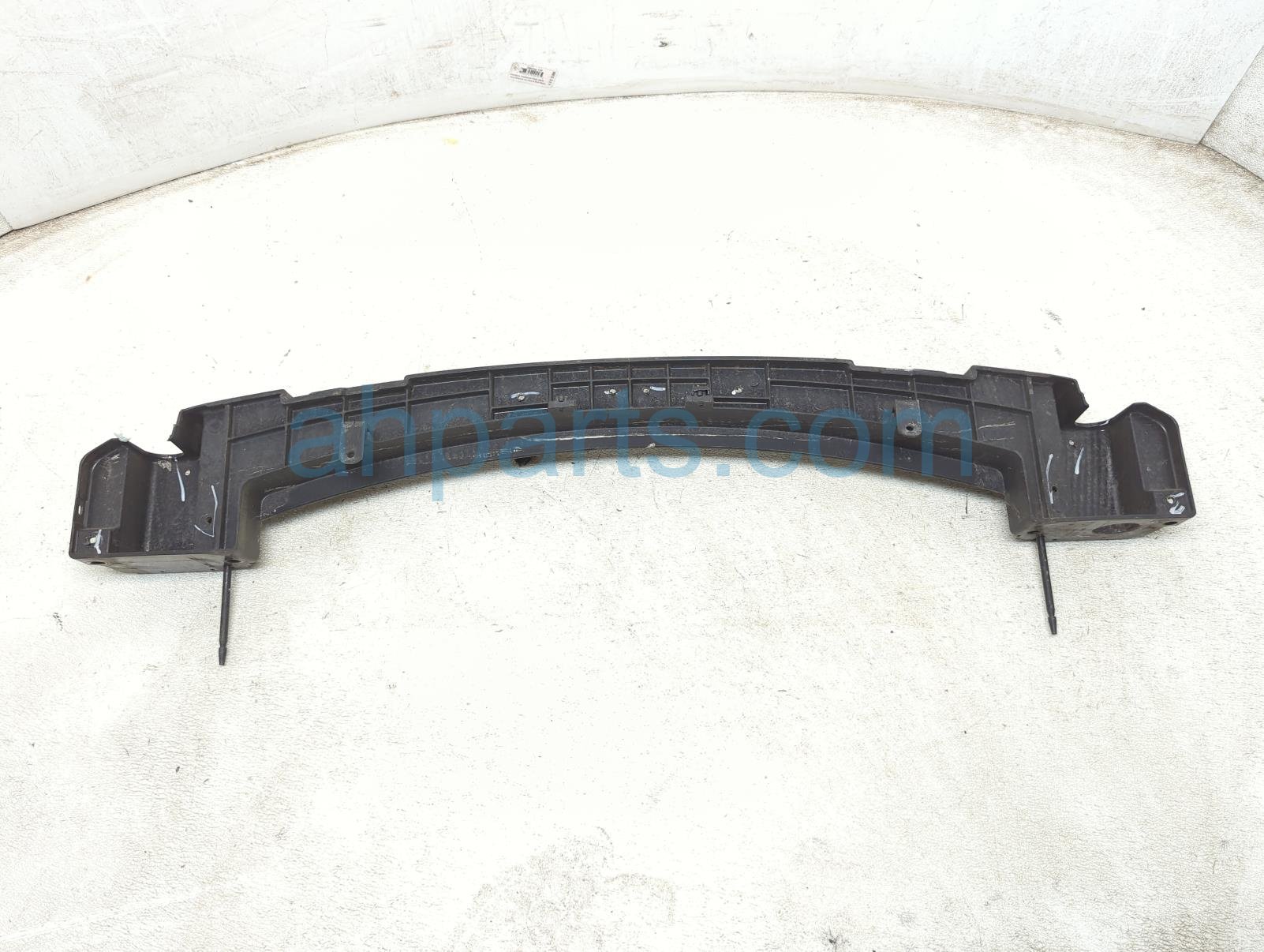 $175 Kia REAR BUMPER REINFORCEMENT BAR $175 Kia REAR BUMPER REINFORCEMENT BAR
