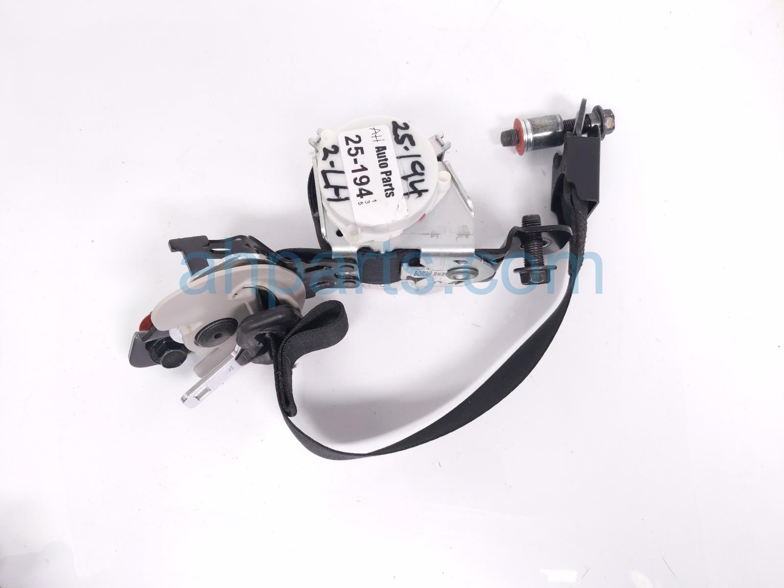 $50 Kia 2ND ROW LH SEAT BELT - BLACK