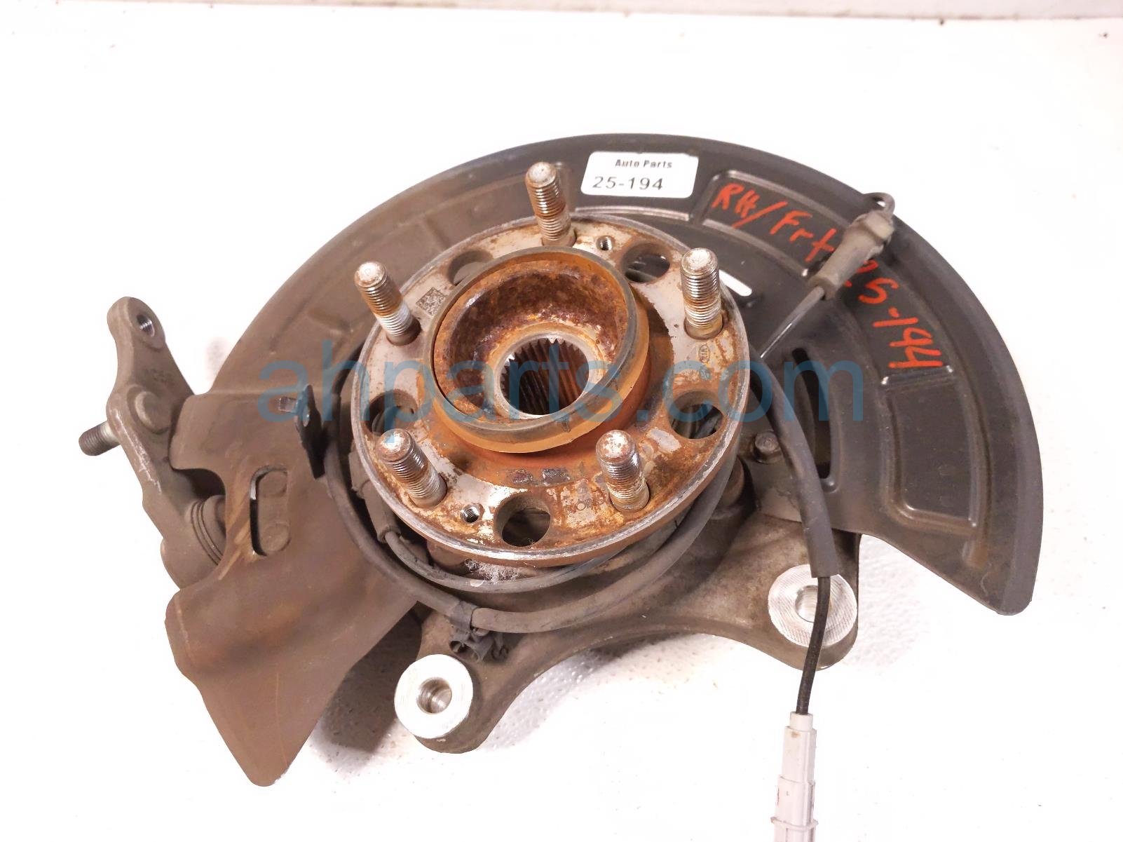 $99 Kia FR/RH SPINDLE KNUCKLE HUB $99 Kia FR/RH SPINDLE KNUCKLE HUB