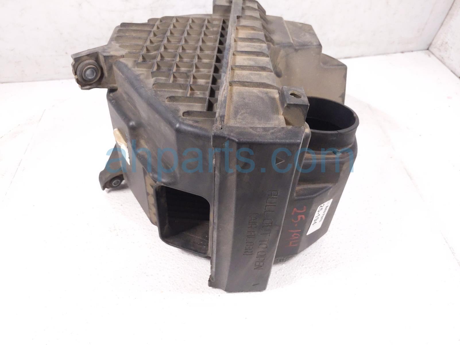 $75 Kia AIR CLEANER INTAKE BOX $75 Kia AIR CLEANER INTAKE BOX