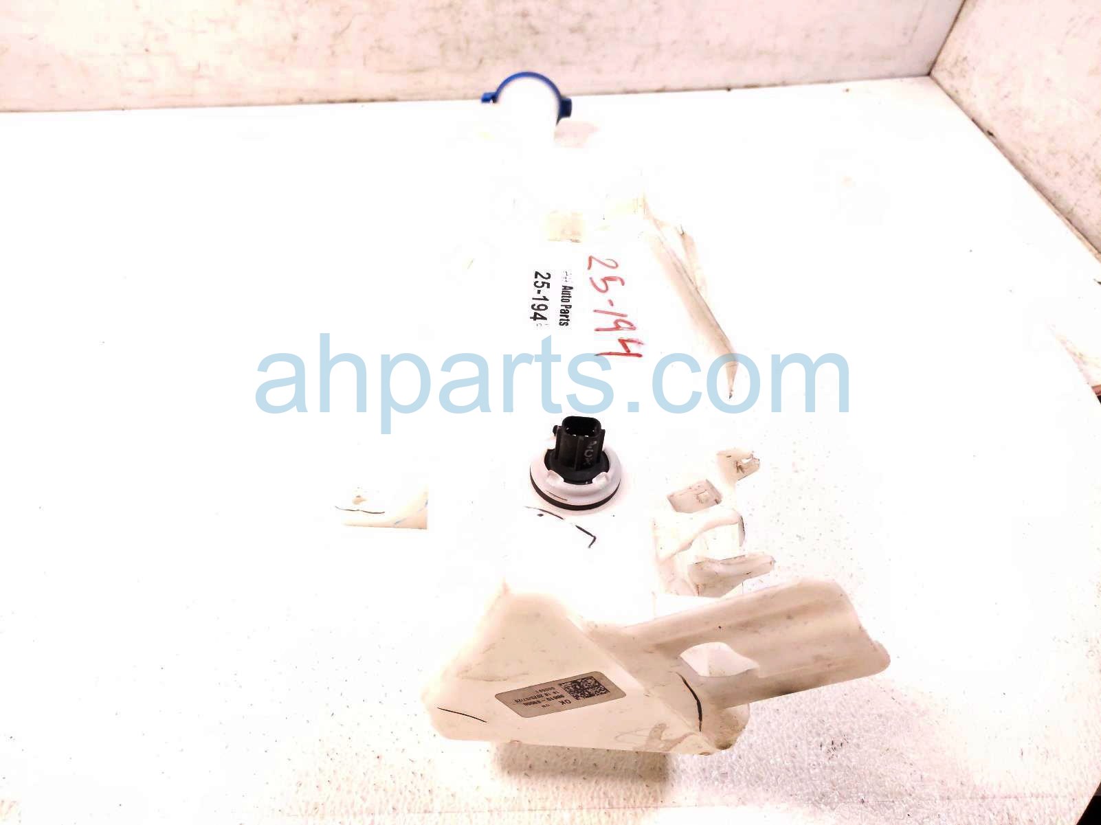thumbnail image 2 of Windshield Washer Reservoir With Pump For Kia Telluride 2020-2024 - Evan-Fischer, 98610S9000 2 of 4