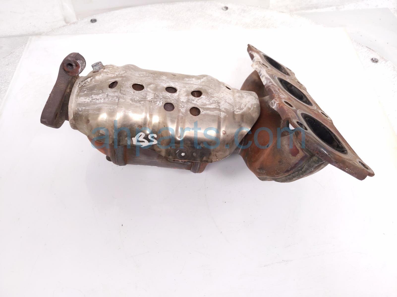 $325 Kia FRONT EXHAUST MANIFOLD - 87K MILES