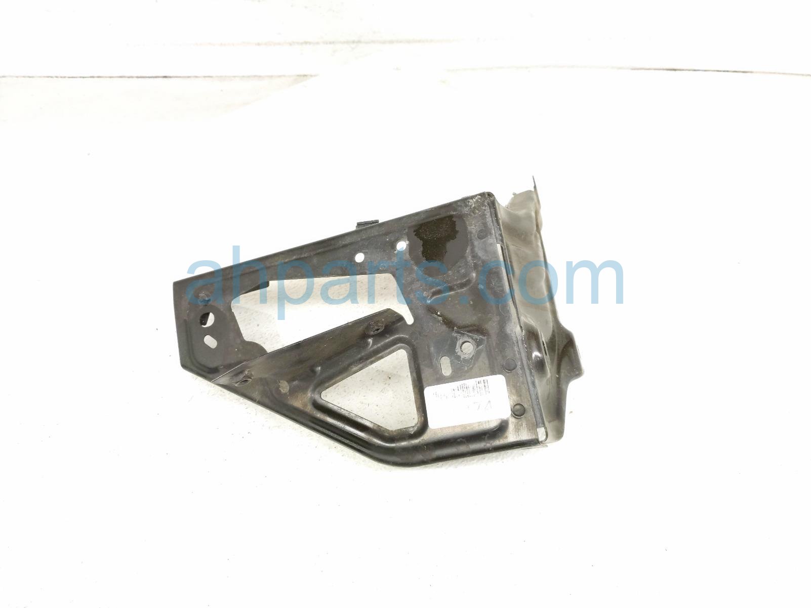 $55 BMW FR/LH HEADLIGHT / LAMP MOUNT BRACKET $55 BMW FR/LH HEADLIGHT / LAMP MOUNT BRACKET