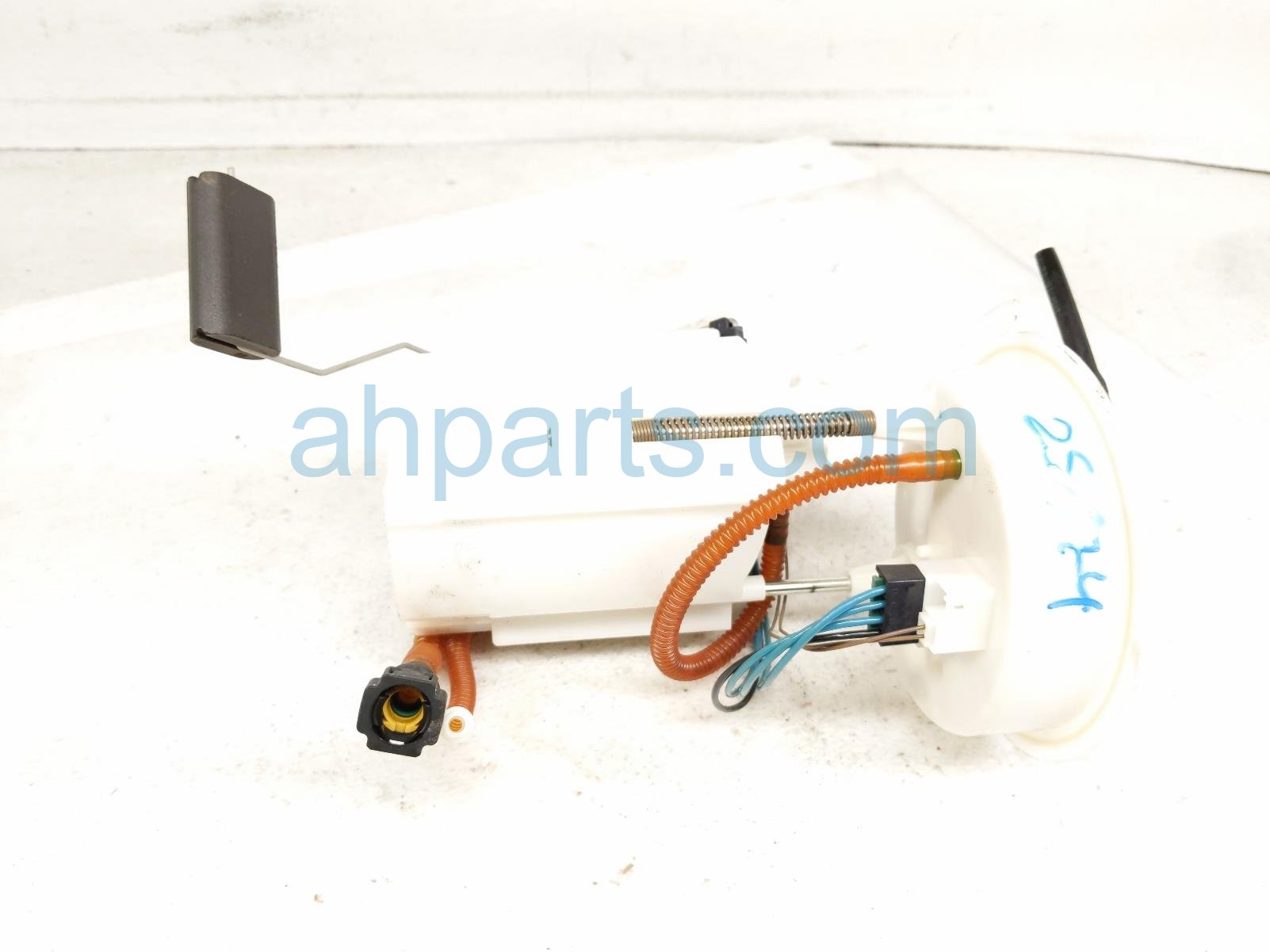 $125 BMW GAS / FUEL PUMP - TANK MOUNTED $125 BMW GAS / FUEL PUMP - TANK MOUNTED