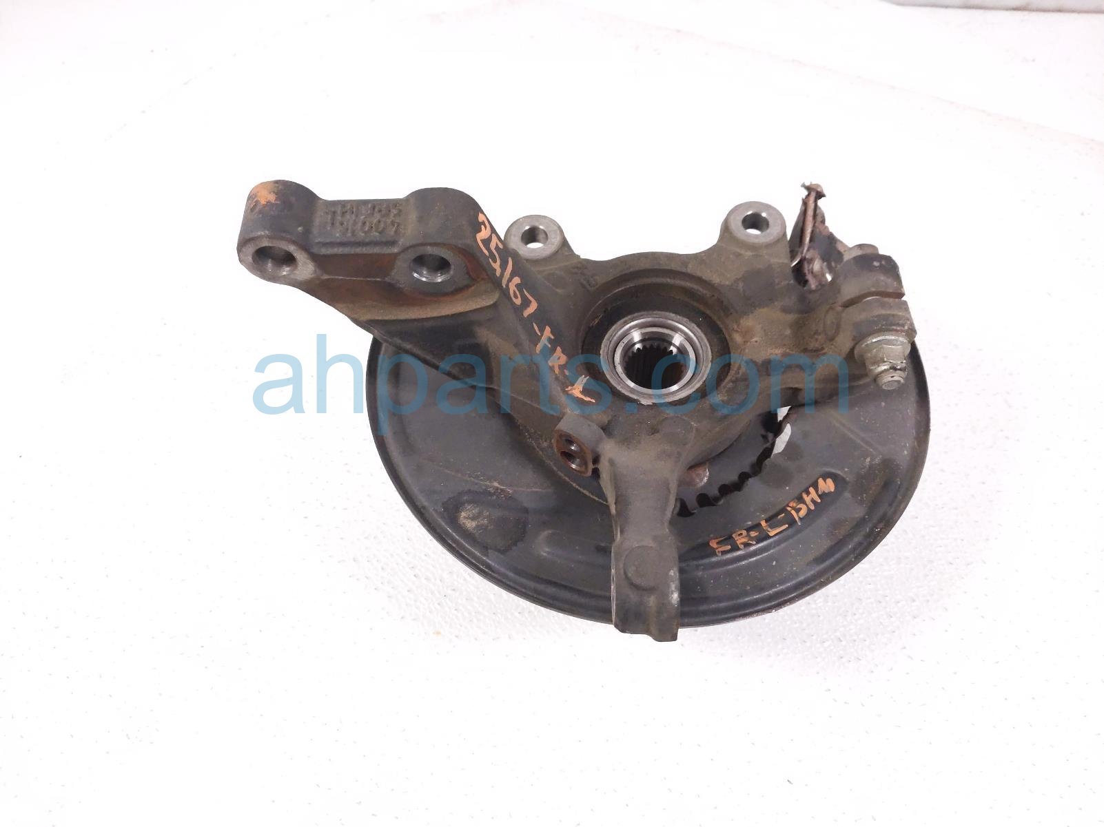 $125 Nissan FR/LH SPINDLE KNUCKLE HUB * $125 Nissan FR/LH SPINDLE KNUCKLE HUB *