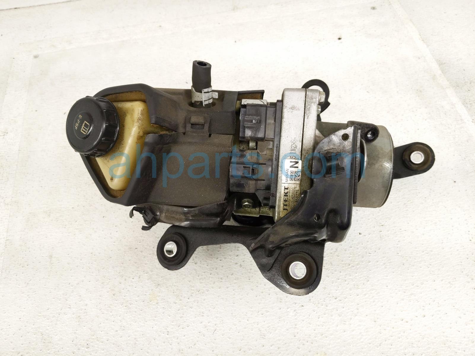 $199 Nissan POWER STEERING PUMP W/ RESERVOIR $199 Nissan POWER STEERING PUMP W/ RESERVOIR