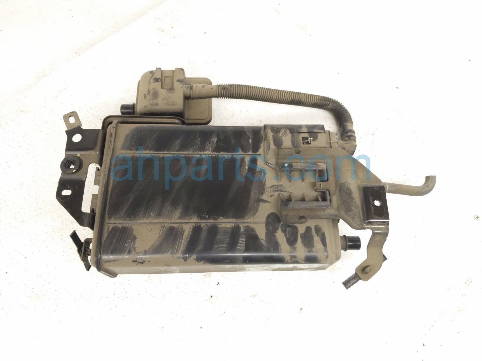 $100 Lexus FUEL VAPOR CHARCOAL CANISTER $100 Lexus FUEL VAPOR CHARCOAL CANISTER