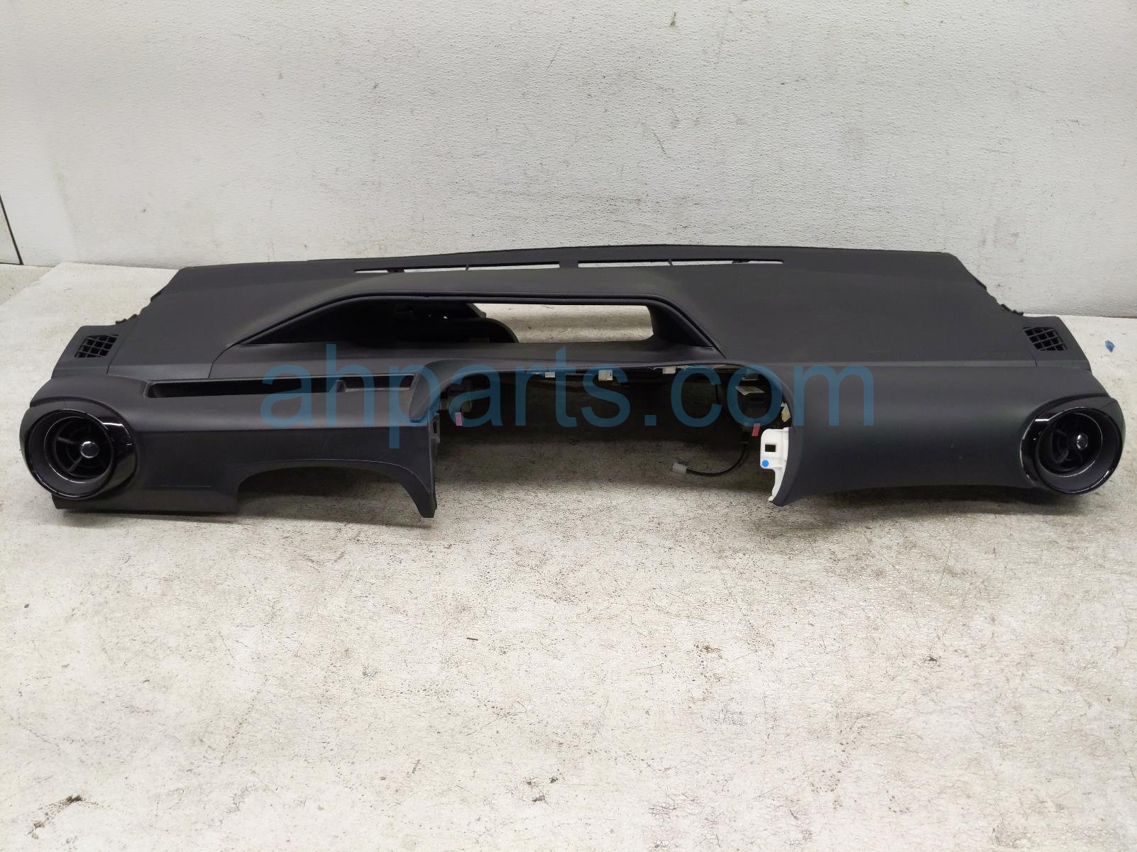 $225 Toyota DASHBOARD W/ AIRBAG - BLACK * $225 Toyota DASHBOARD W/ AIRBAG - BLACK *