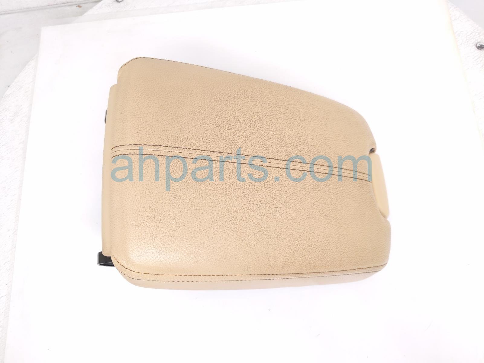 $125 Honda CENTER CONSOLE LID - TAN EXL * $125 Honda CENTER CONSOLE LID - TAN EXL *