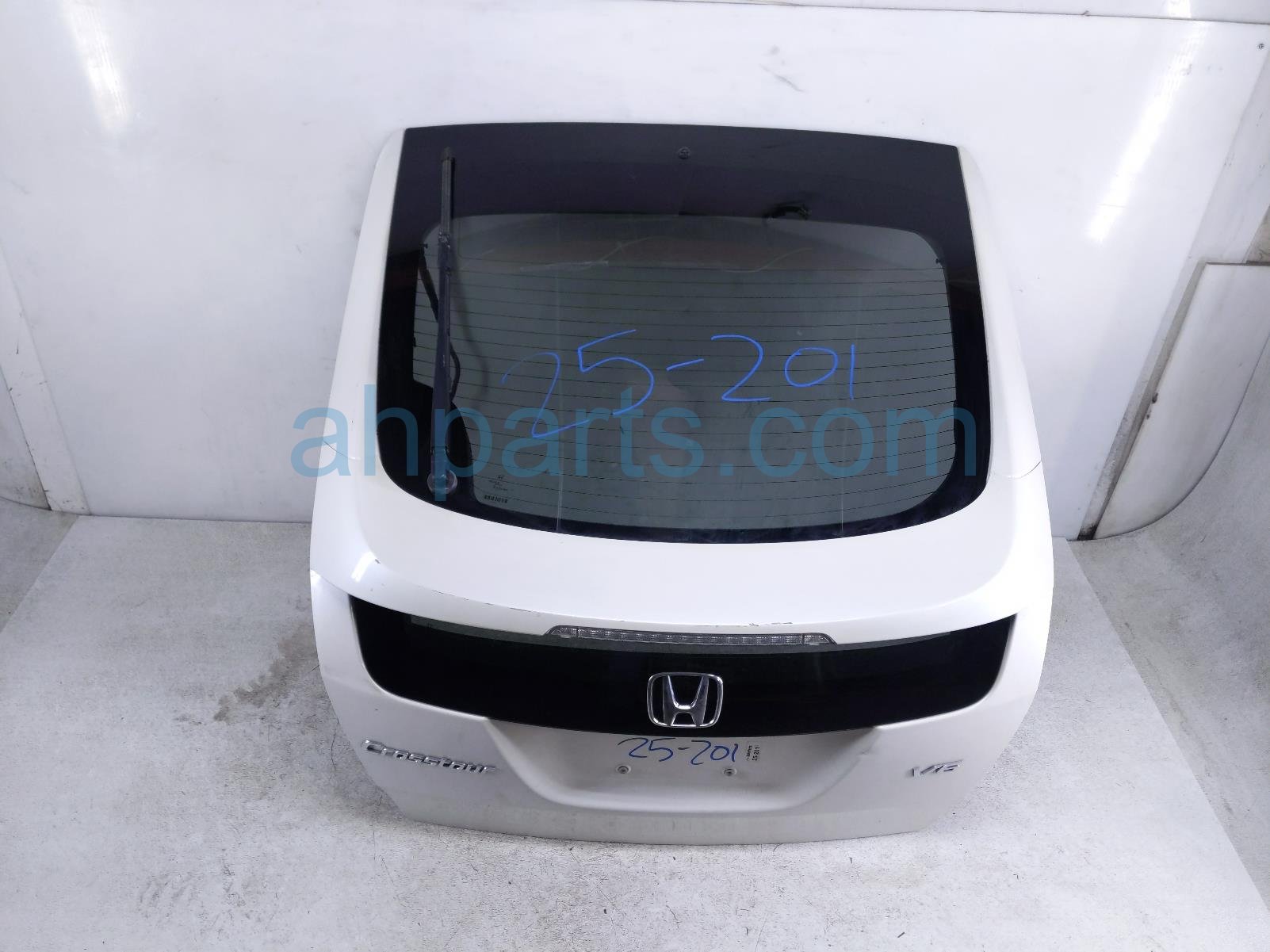 $495 Honda LIFT GATE / TAIL GATE - WHITE $495 Honda LIFT GATE / TAIL GATE - WHITE