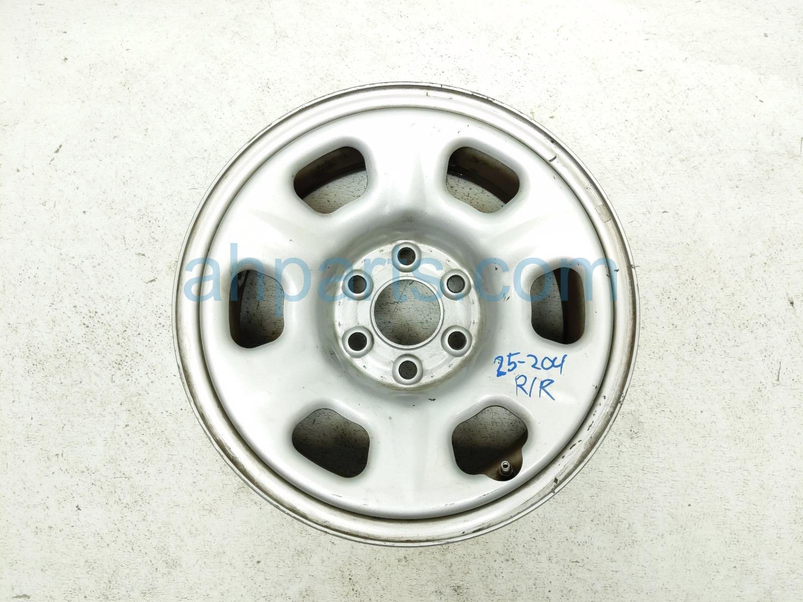 $125 Nissan RR/RH WHEEL / RIM * $125 Nissan RR/RH WHEEL / RIM *